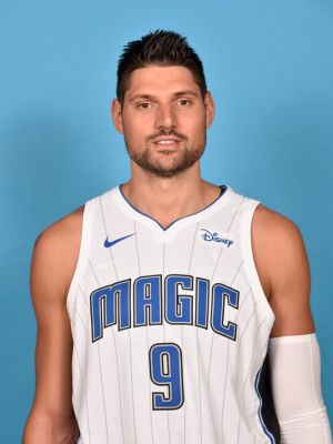 再由后卫球 再由后卫球